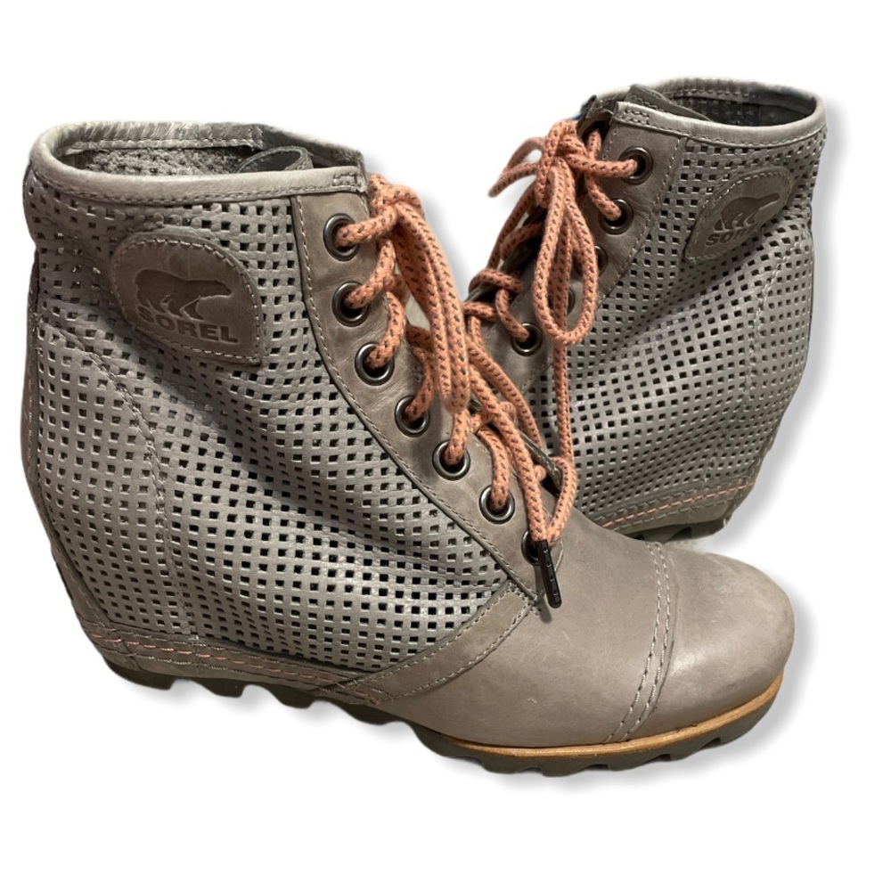 Sorel 1964 Premium Wedge Boots In Grey And Pink
